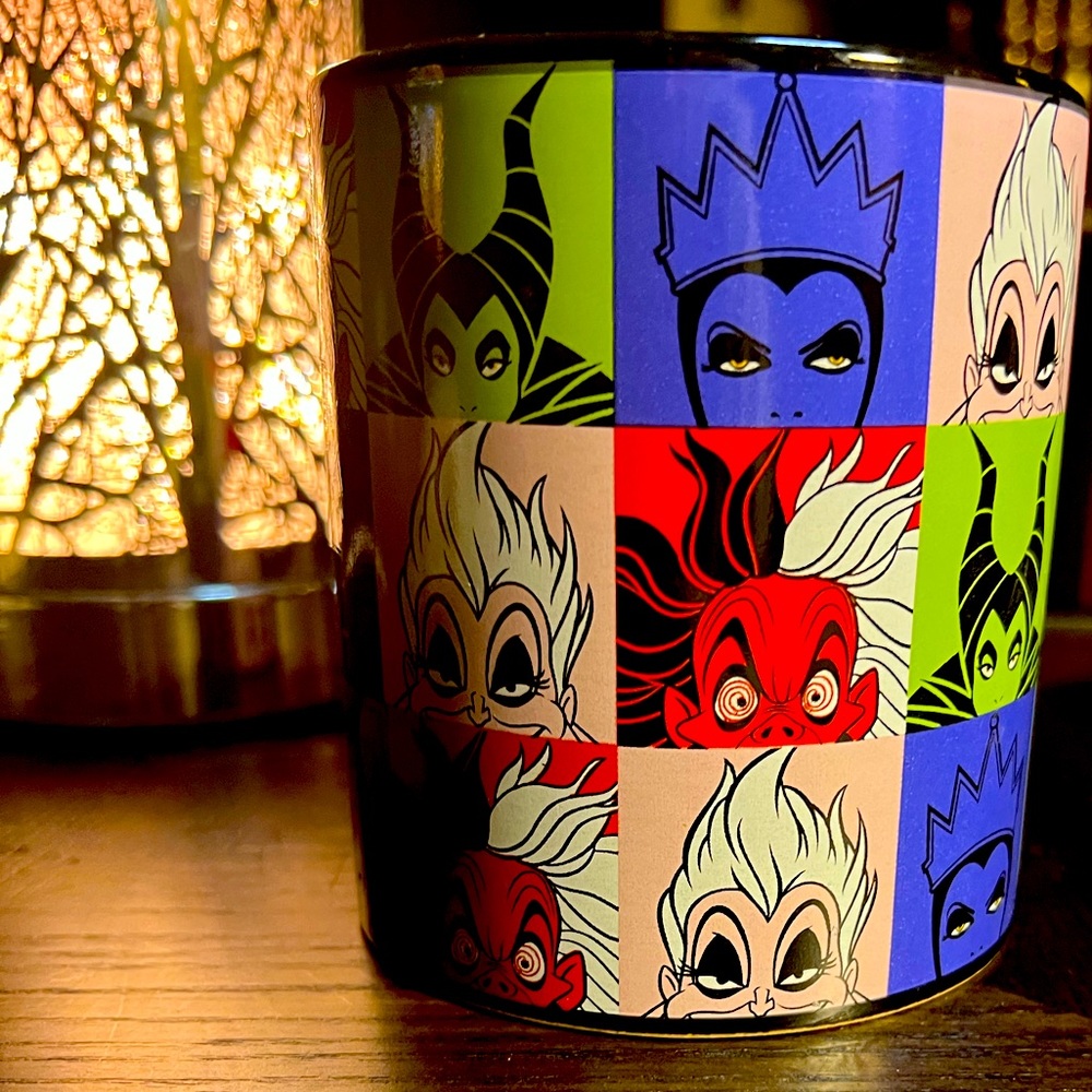 DISNEY COFFEE MUG